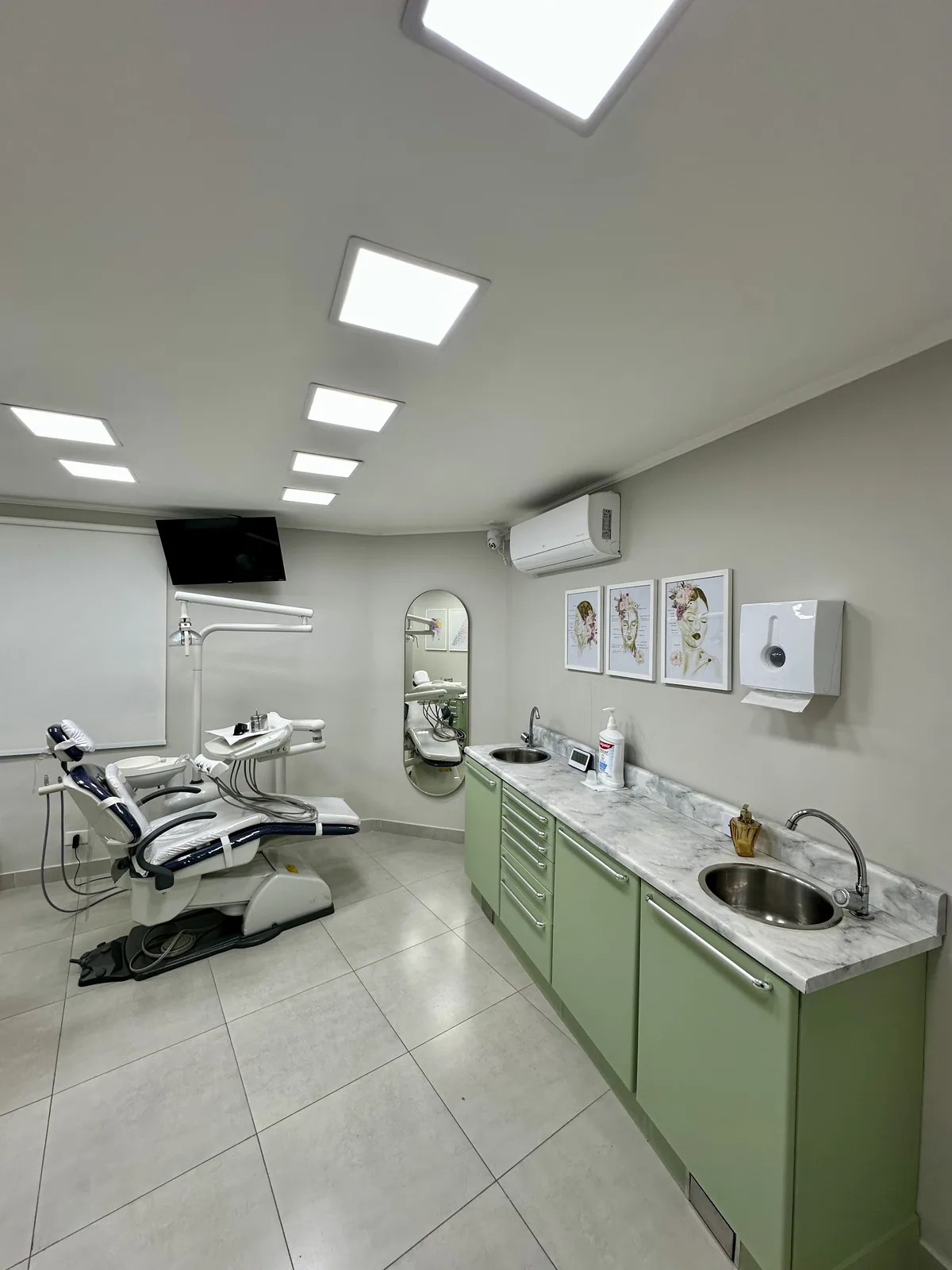 Sala de atendimento do consultório da Dra. Yara Berti